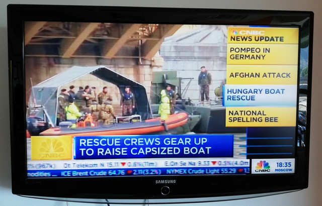 A CNBC-n is vezető hír a dunai hajóbaleset