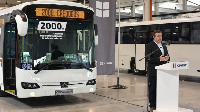 Dübörög a magyar buszgyártás: elkészült a 2000. Credobus